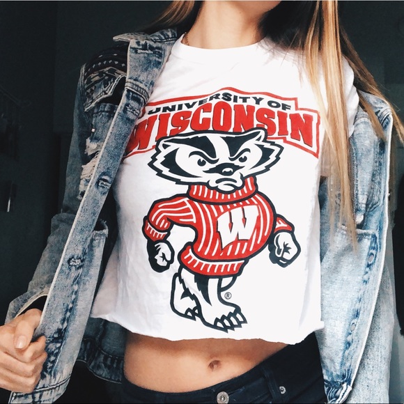 wisconsin badgers crop top